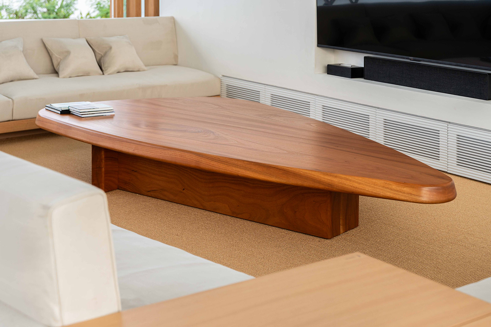 NOT A HOTEL ISHIGAKI - 納品事例 | カッシーナ・イクスシー