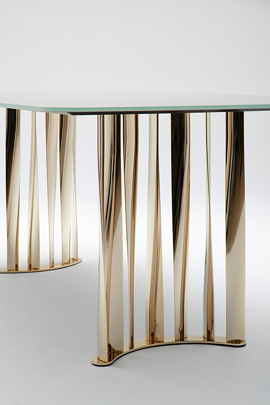 475 BOBOLI（ボボリ テーブル） Cassina | カッシーナ・イクスシー