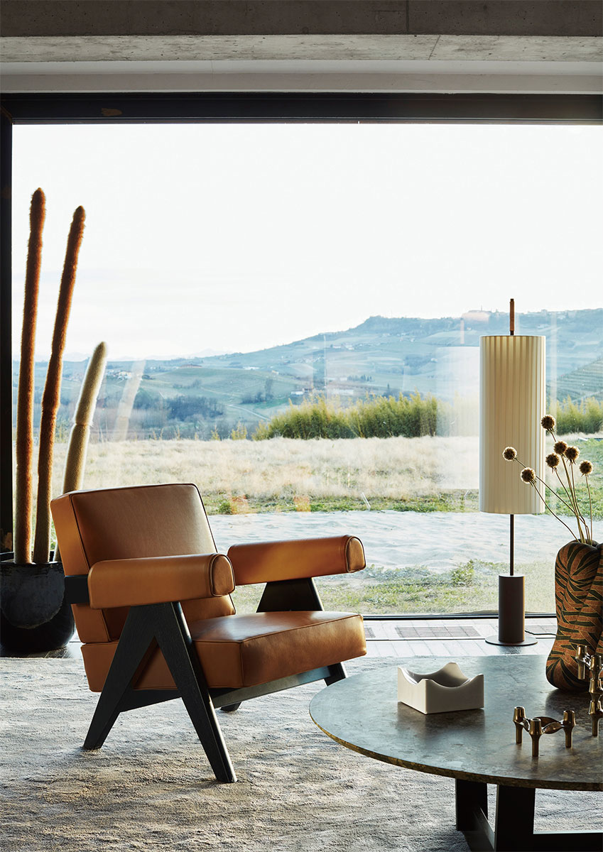 053 CAPITOL COMPLEX ARMCHAIR（キャピトル コンプレックス アーム