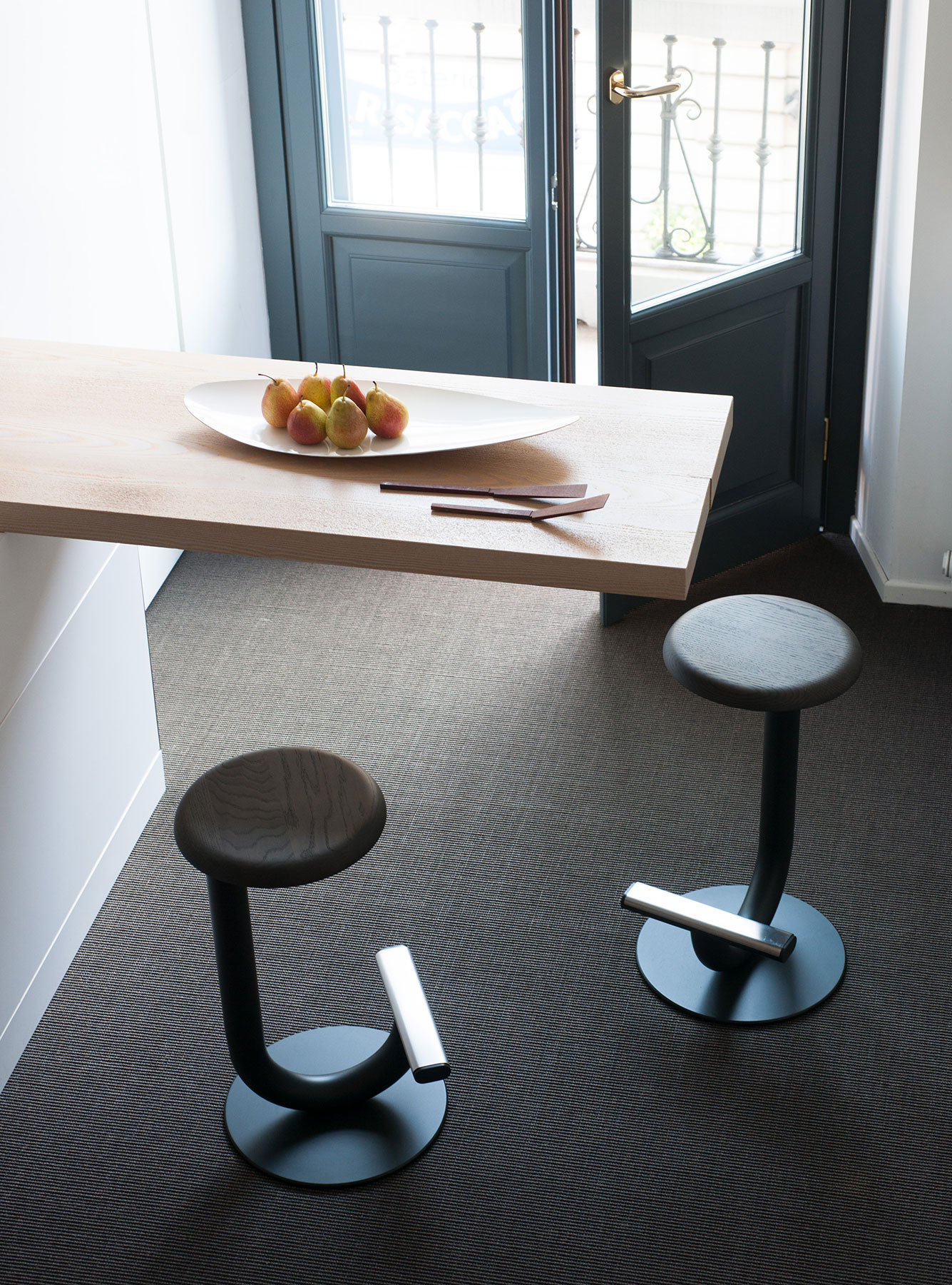 STRONG（ストロング スツール）DESALTO | カッシーナ・イクスシー