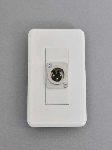 取付枠一体型 コンセントモジュール XLR 3ピン オス 背面ハンダ型 1口