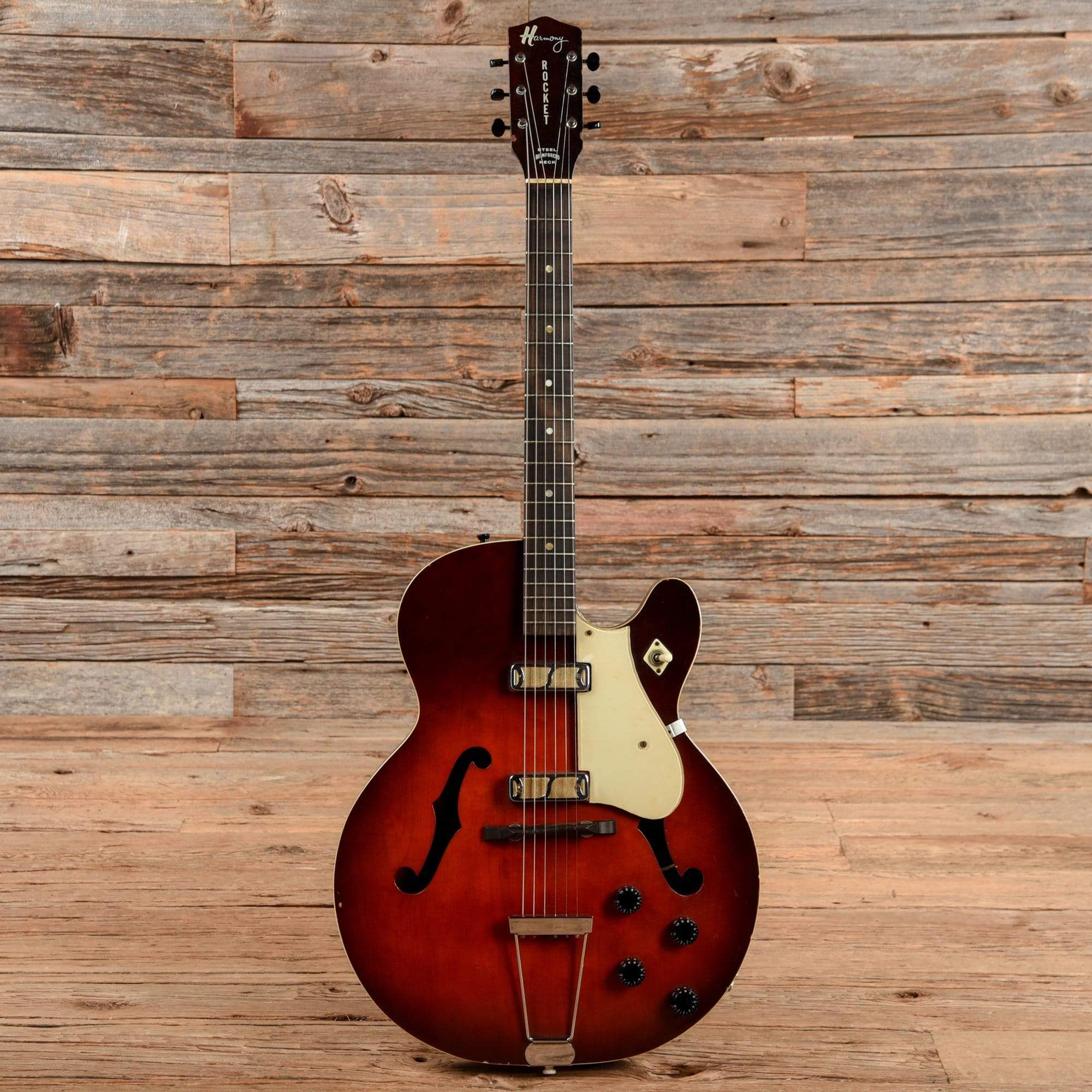 Harmony Rocket H54 Redburst 1963 – Chicago Music Exchange