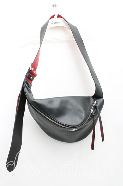 ヴィヴィアンウエストウッド 中古 / BAG/パンクボディバッグ H-23-10