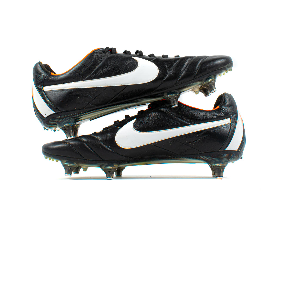 Nike Tiempo Legend IV Black SG – Classic Soccer Cleats