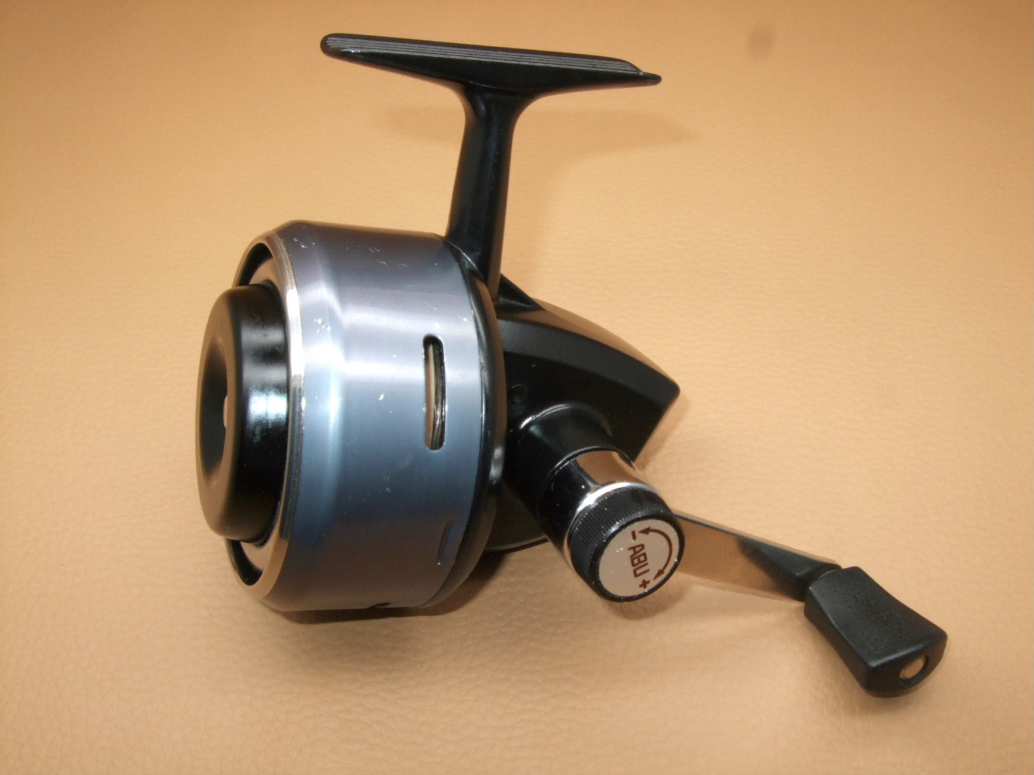 ABU 507 ∞アブ 507 Abu Garcia 507 MKII リール ブラック⁄シルバー