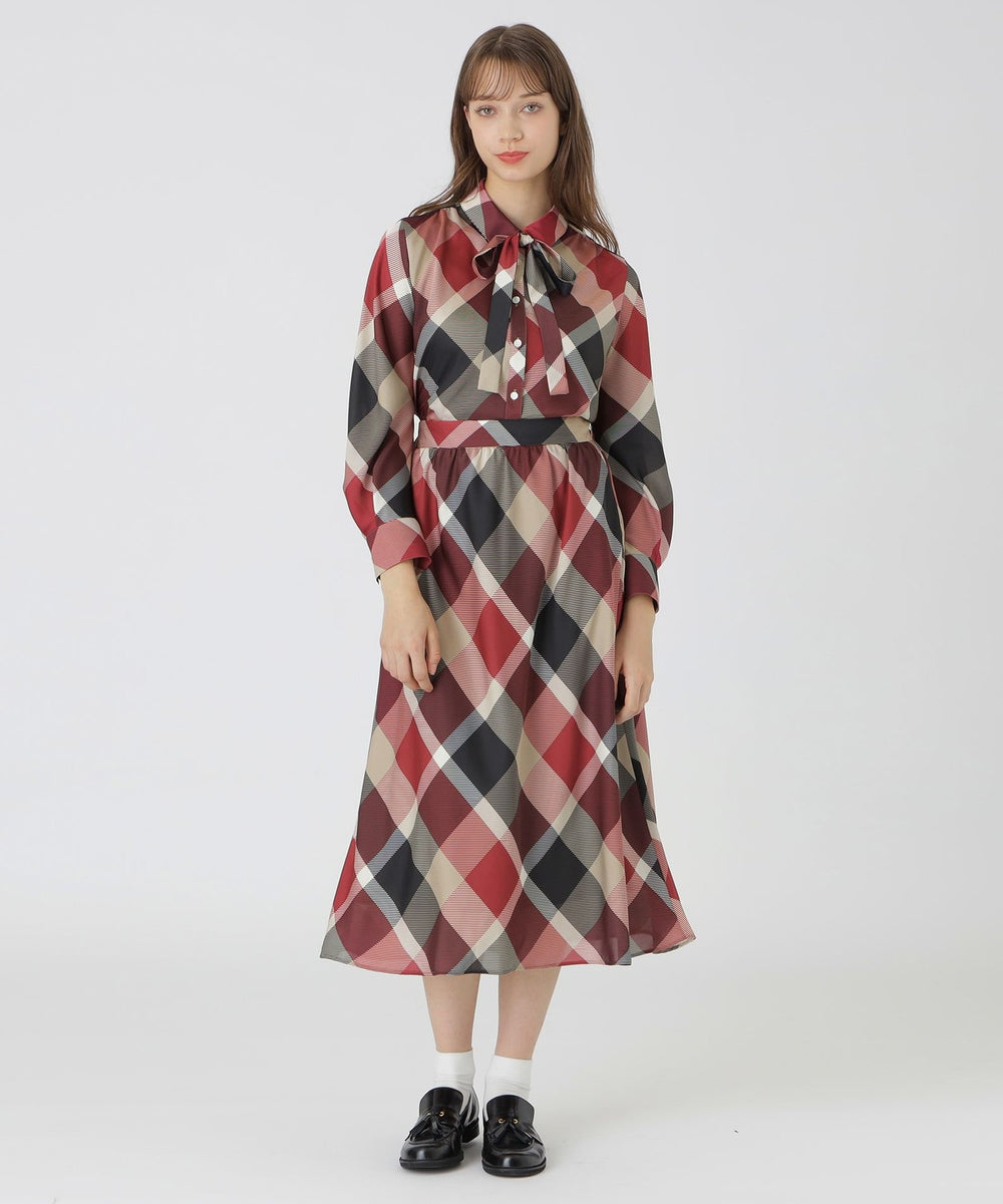 取扱店舗限定】クレストブリッジチェックサテンプリントスカート