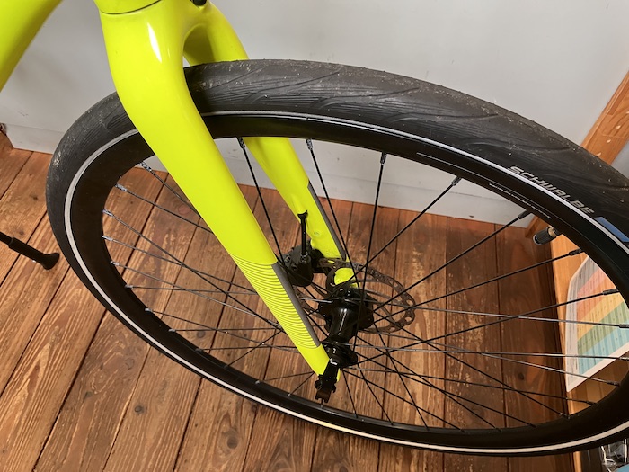 クロスバイクの中古車でました ＆ 話題の超軽量カーボンホイール