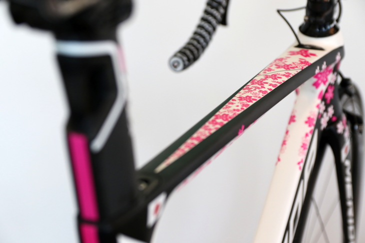 メリダ REACTO TEAM E 桜と富士山を描いた新城幸也専用モデルを市販
