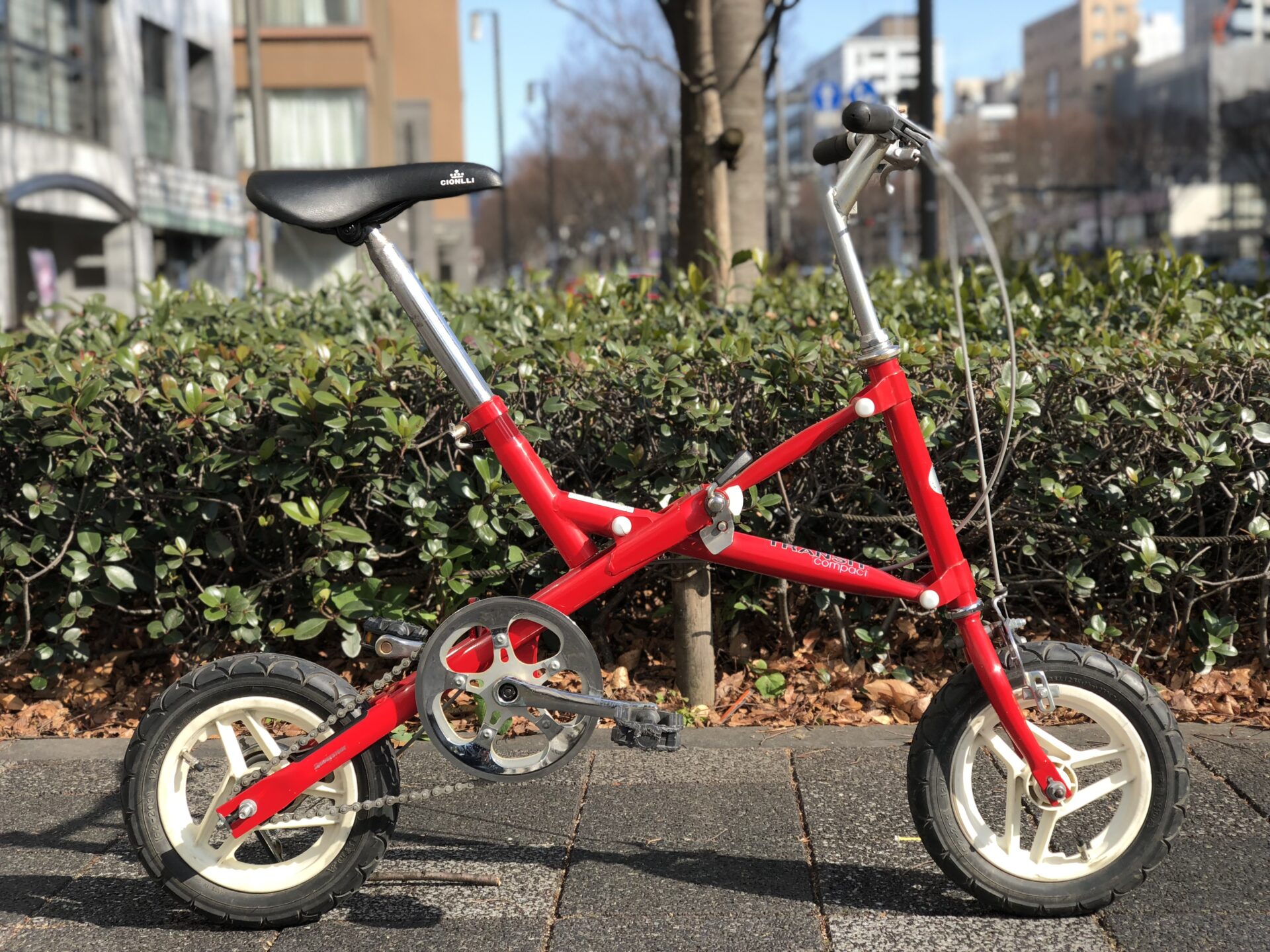 早い者勝ちの店頭在庫！TRANSIT compact（トランジットコンパクト