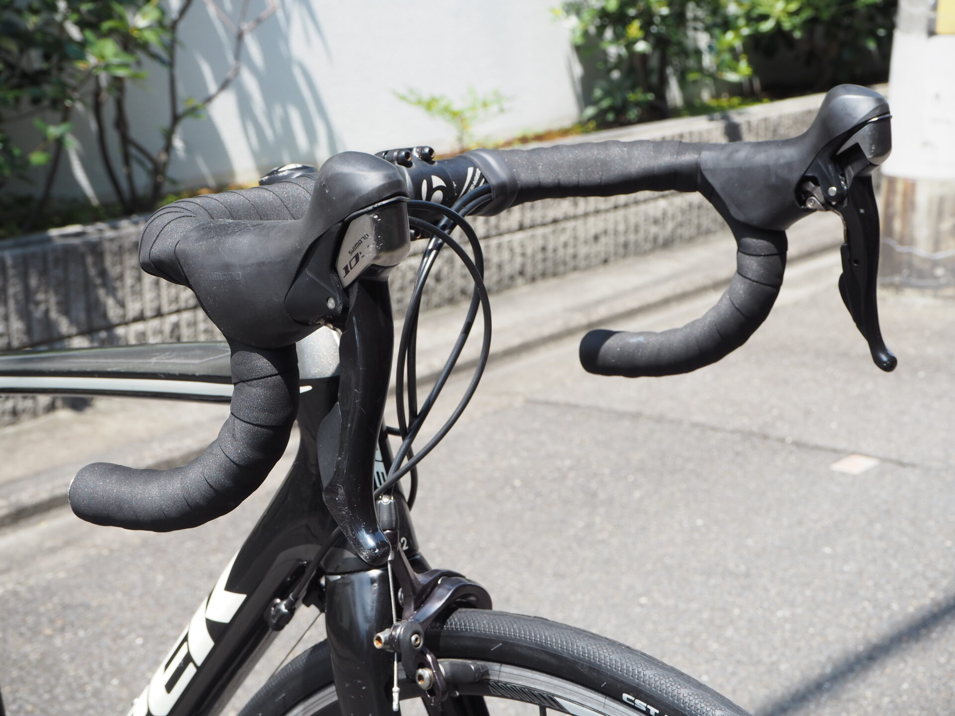 TREKのエントリーカーボンロード【中古】MADONE3.1【2014年モデル】が