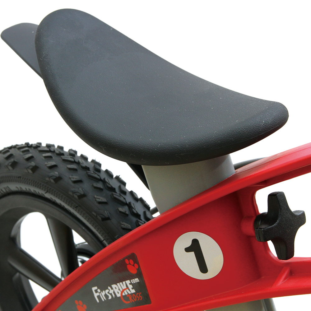 新品未使用！Snap on ファーストバイク かわいいレッド！ 幼児用自転車 新品未使用！Snap on ファーストバイク かわいいレッド！ 幼児用自転車