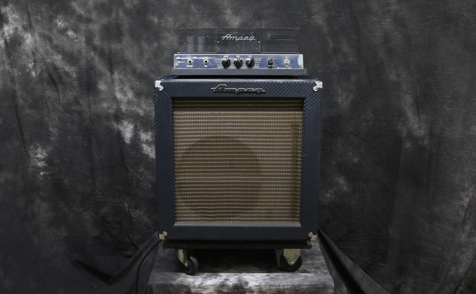 1966 Ampeg SB12 – Andy Baxter Bass & Guitars