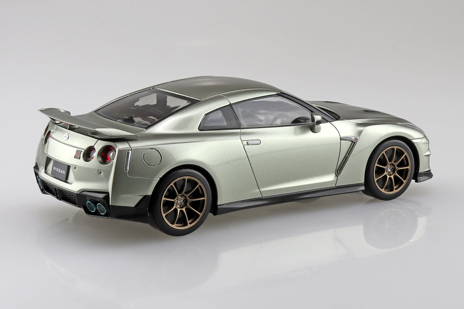 ニッサン R35 NISSAN GT-R 2024(ミレニアムジェイド)｜株式会社 青島