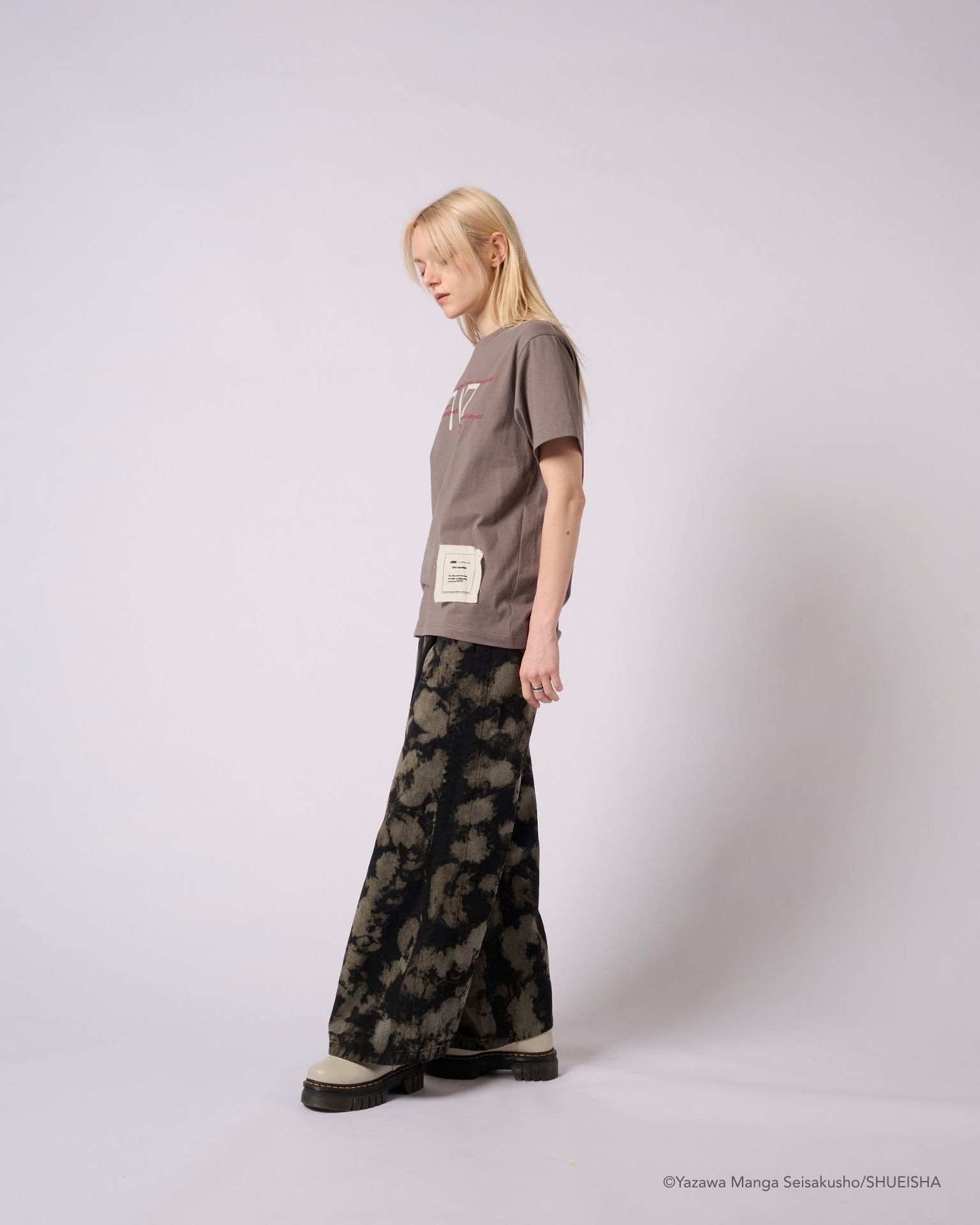NANA × ADDIXY 707 ROOM TEE【DARK GRAY】