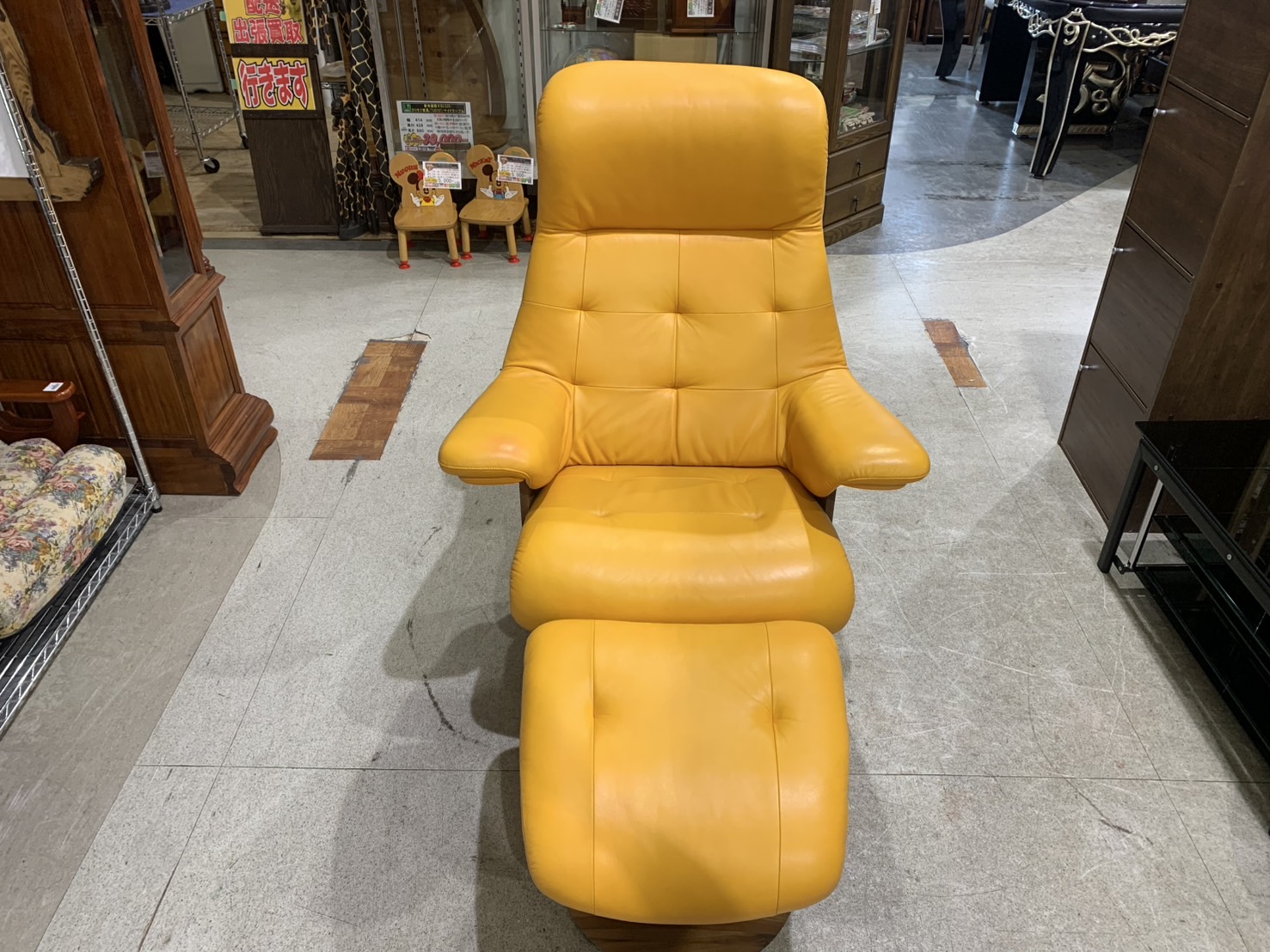 展示品□カリモク□本革□THE FIRST□29.3万□リクライニングソファ