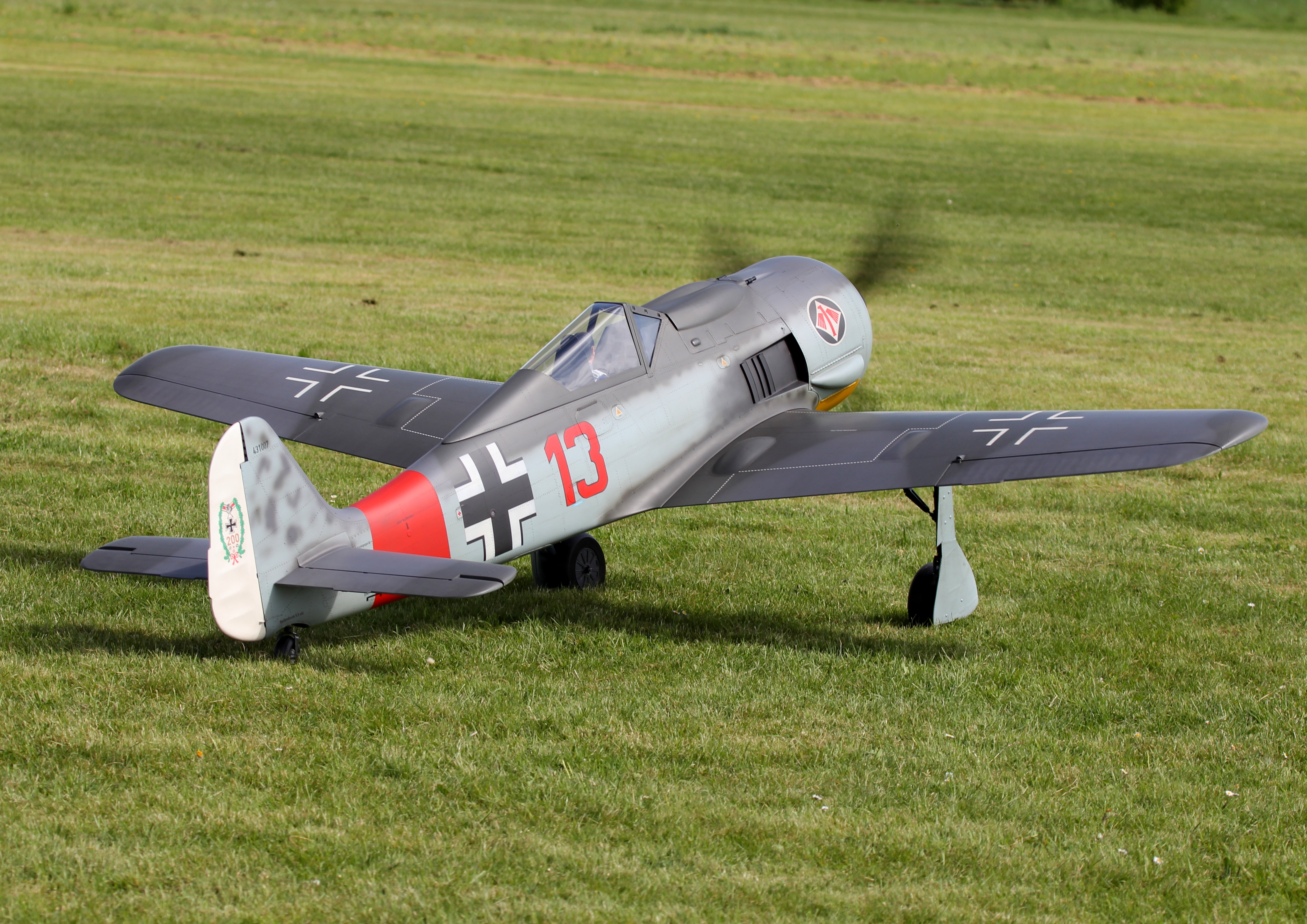 Skyshark RC Focke-Wulf FW190D9 1/7スケール Skyshark RC Focke-Wulf
