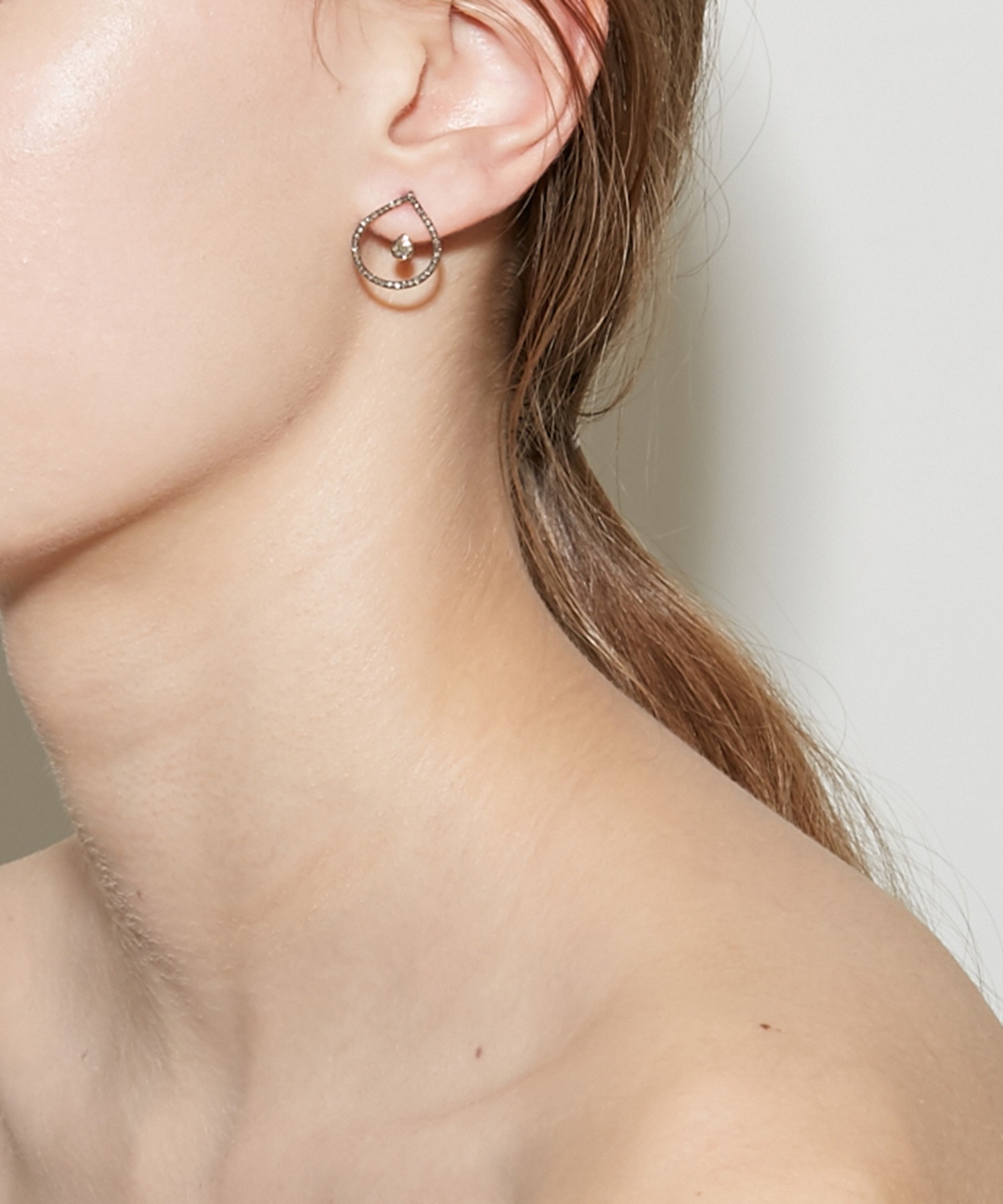 lotus] petal diamonds pierced earring｜ARTIDA OUD（アルティーダ