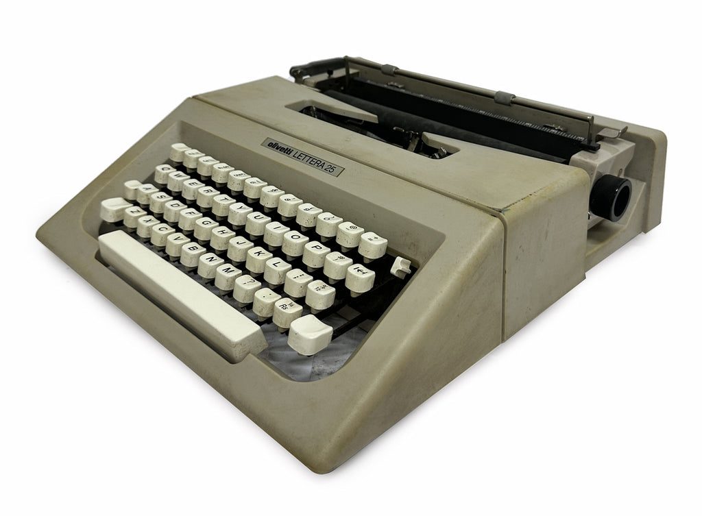 Olivetti Lettera 25 Portable Typewriter – Artisera