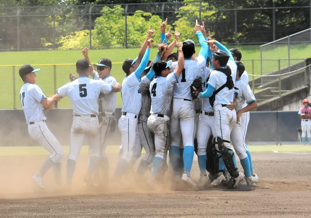 山梨学院が3年ぶりの夏の甲子園へ 日本航空を退ける 山梨大会決勝