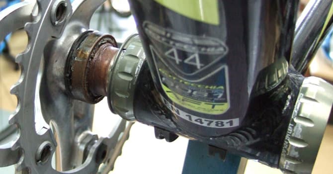 初めて作業したパワートルクのクランク取り外し - アティックの店長