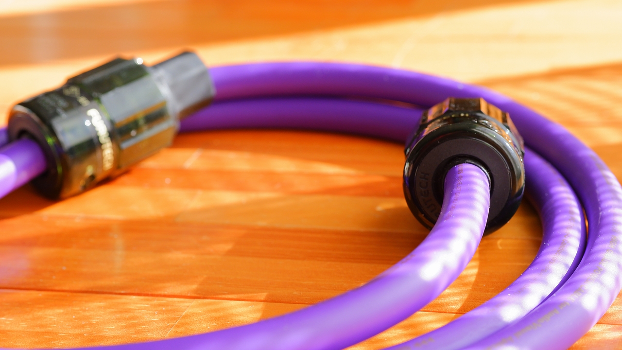 レビュー】 Nanotec Systems PS308 POWER STRADA Wonderful #308 電源