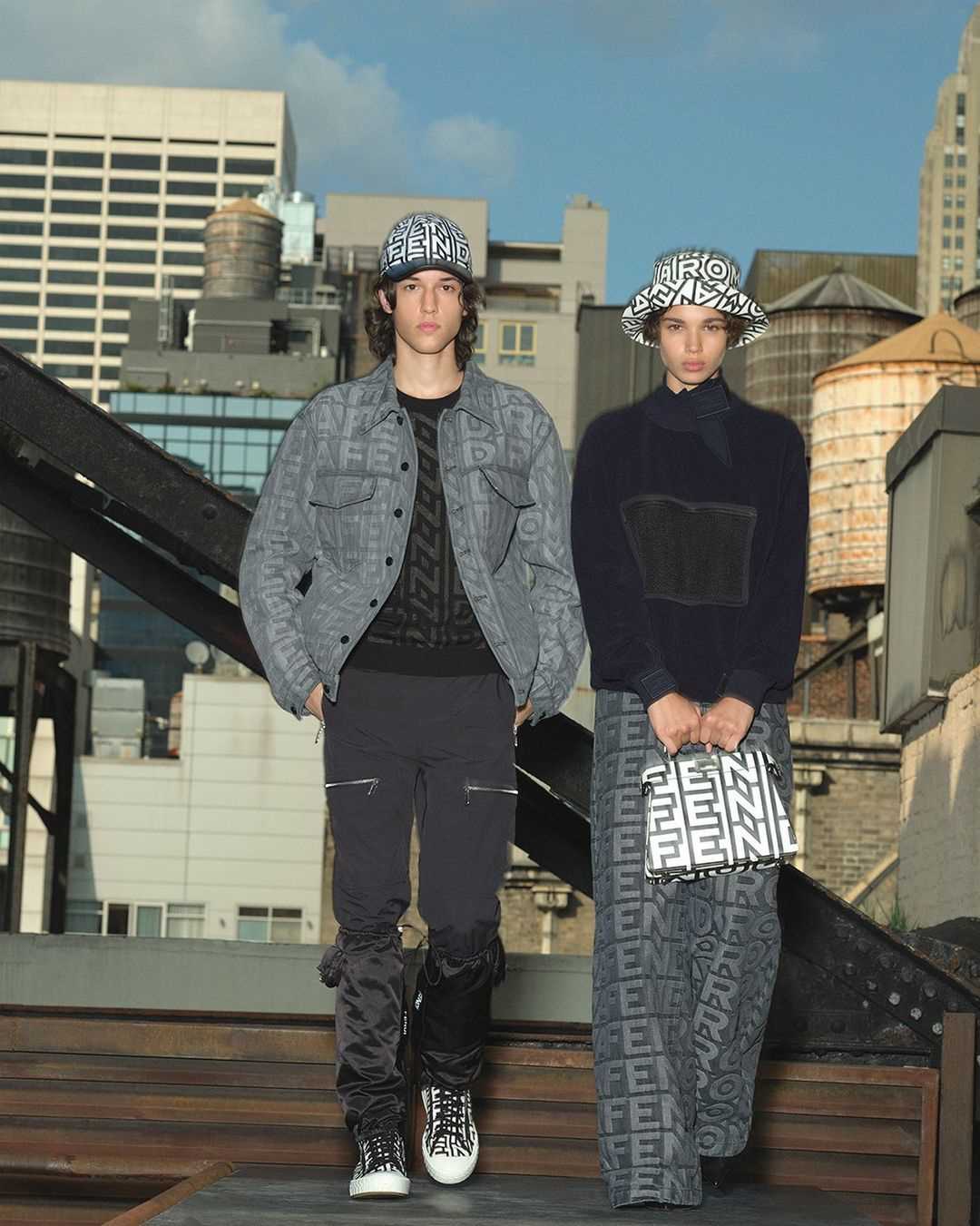 大人のY2Kコーデ術も♪FENDI（フェンディ）の新作バッグがほしい！ | abox