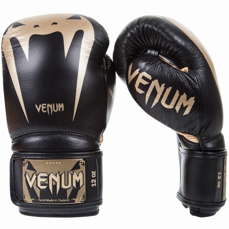 VENUM ボクシンググローブ Giant 3.0 黒/金