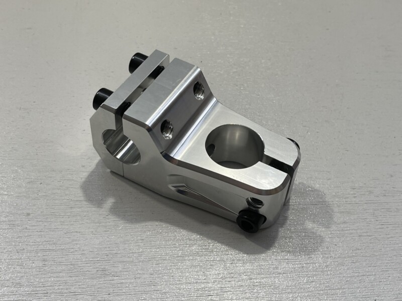 FAMILIY PRODUATS風 BMX STEM 50mm FAMILIY PRODUATS風 BMX STEM 50mm