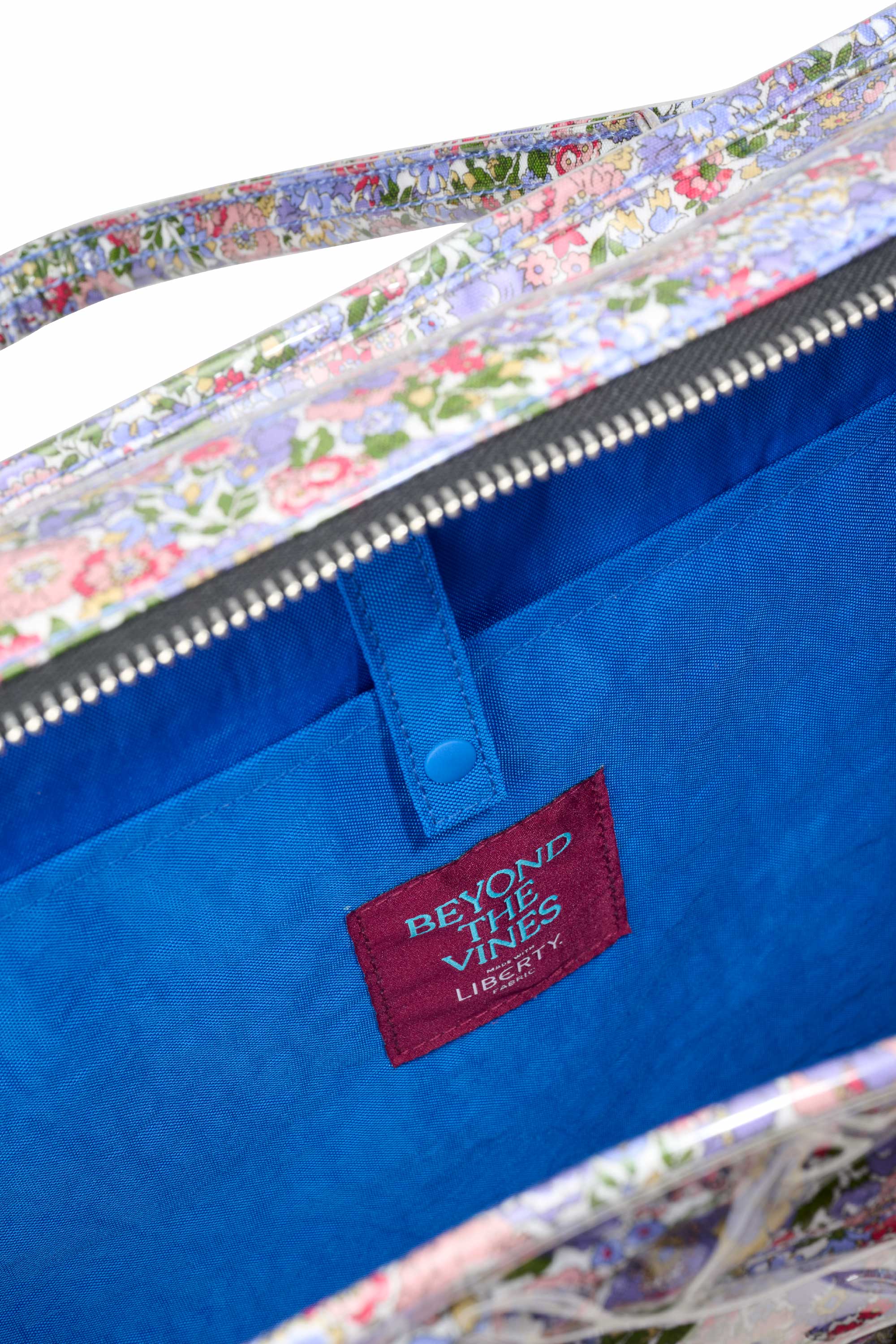 BTV_LIBERTY FABRIC Crunch Carryall 02 | ビヨンド・ザ・ヴィンズ