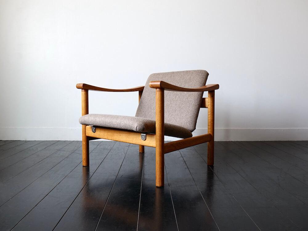 Bellbet | GE280 Easy chair by Hans J. Wegner for GETAMA