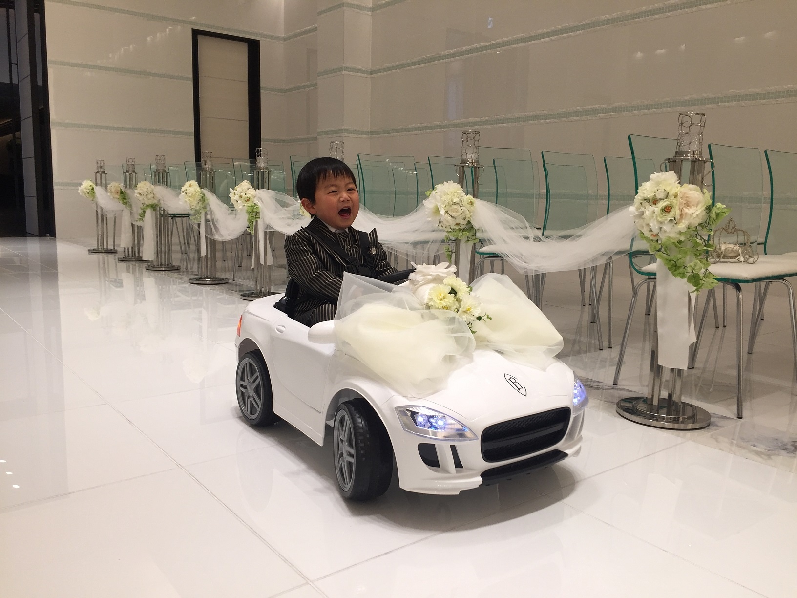 結婚式ラジコンカー