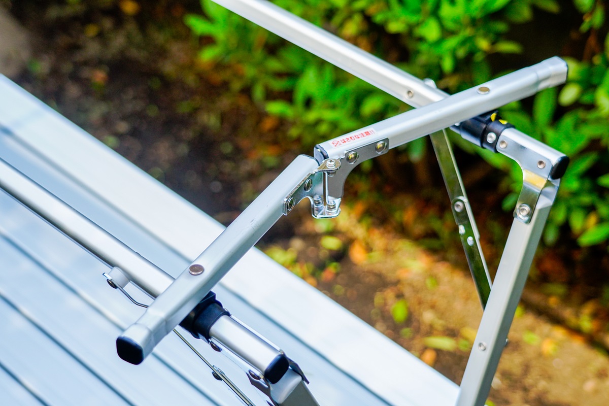 Onway（オンウェー）／イージーハイテーブル | 道具・ギア 【BE-PAL