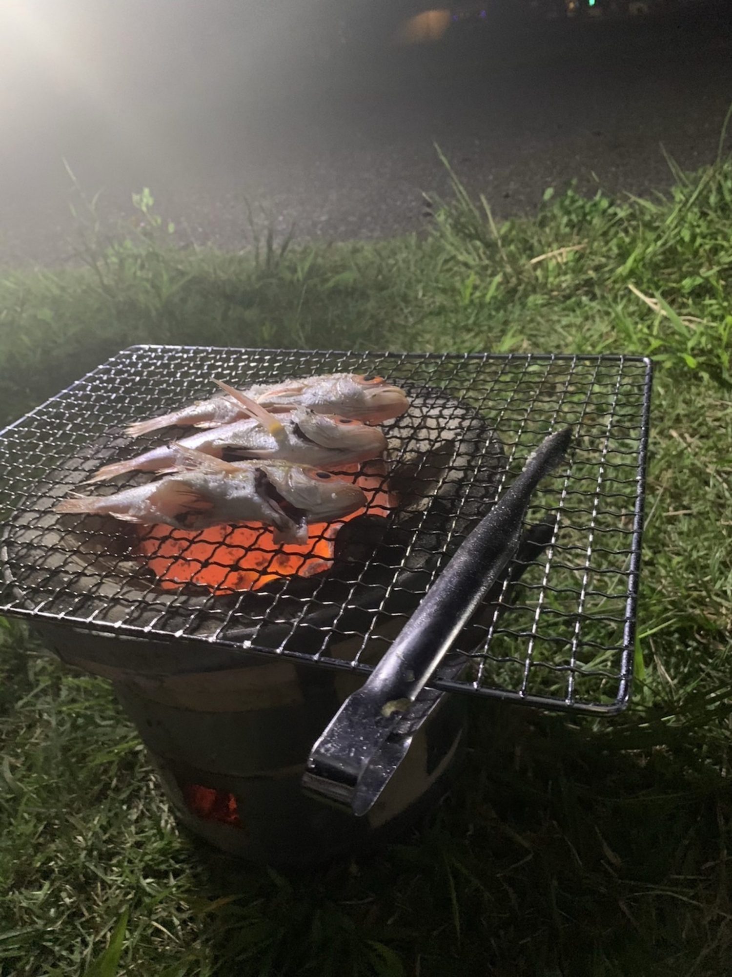 ソロキャンプに「七輪」がおすすめな理由 | BBQグリル・炭火コンロ