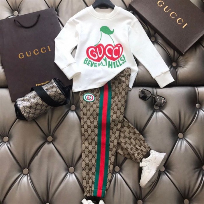 グッチ パーカー キッズ 男の子 Gucci子供服 上下セット 子供服