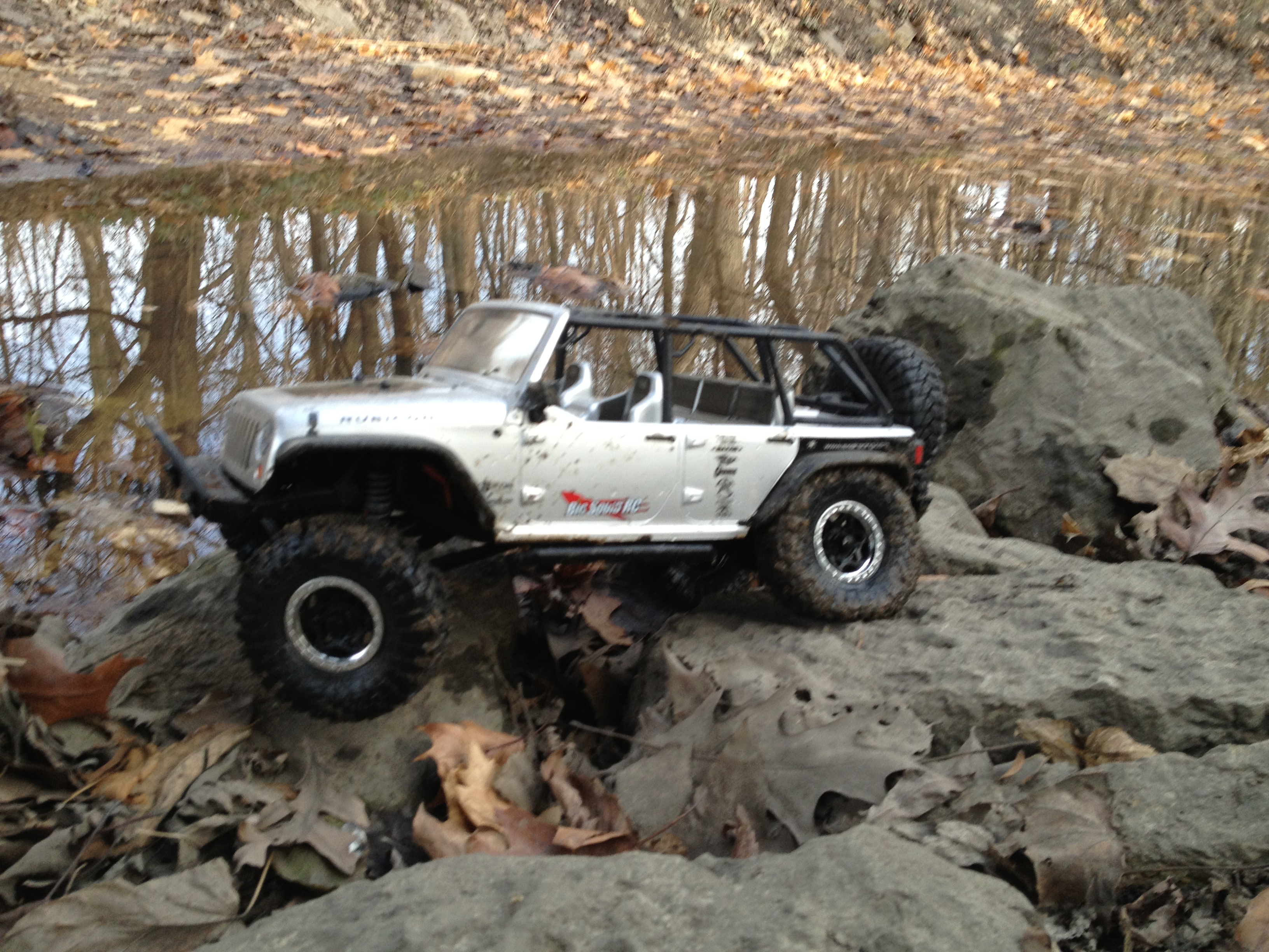 Axial SCX10 2012 Jeep Wrangler Unlimited Rubicon Review « Big
