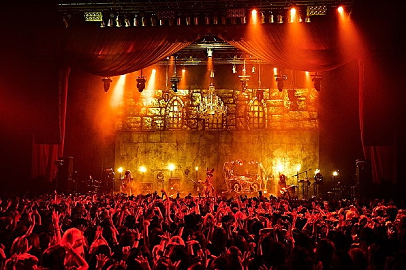 the GazettE 初のハロウィンライブも大盛況！ 全22曲を圧巻の