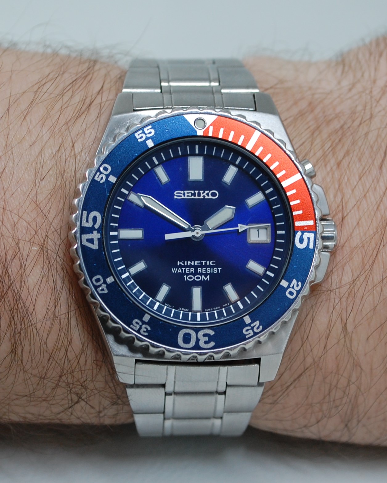 SOLD 2001 Seiko Kinetic divers watch with box - Birth Year Watches
