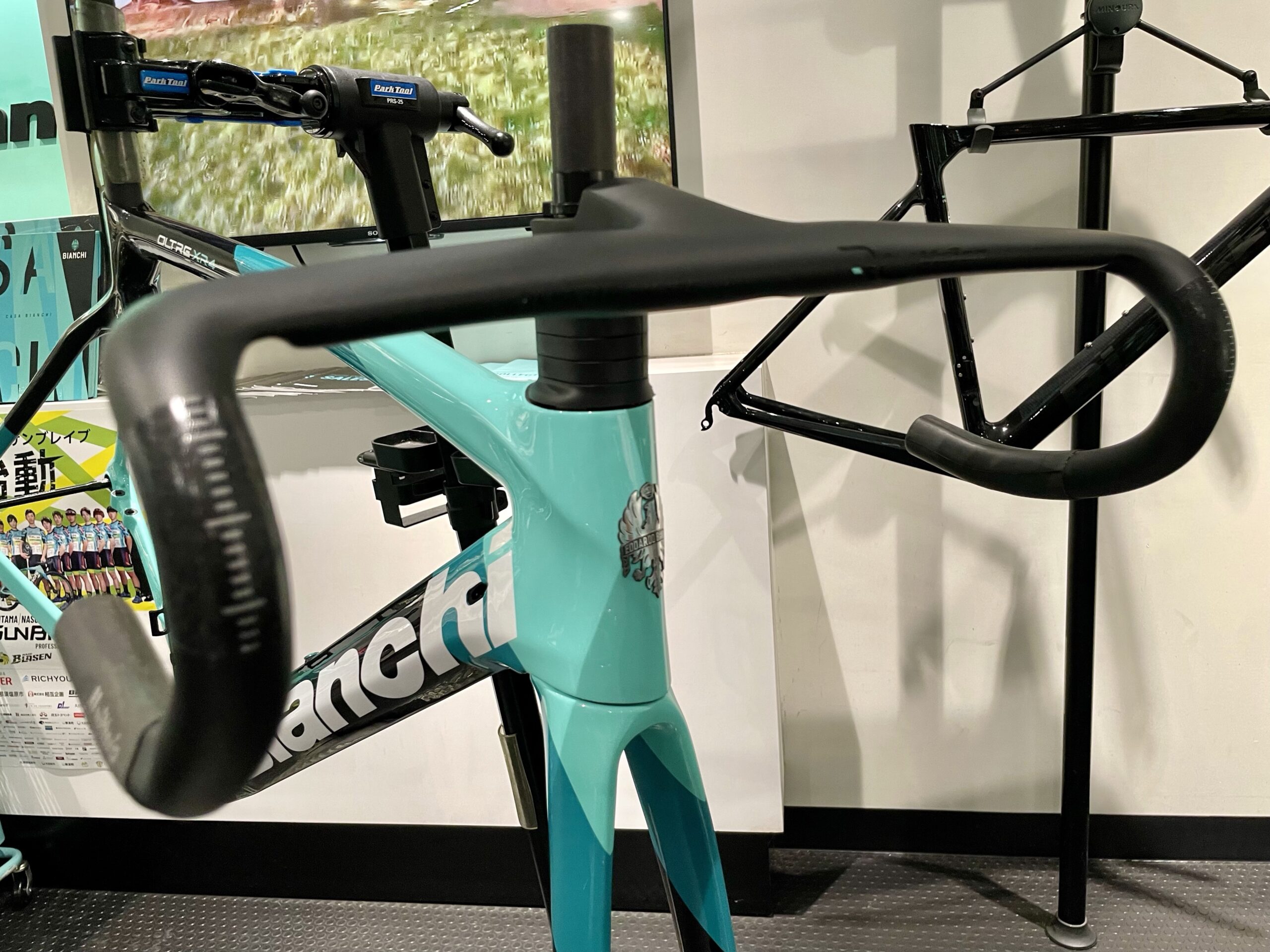 立川】新春スペシャルSALE 第1弾 OLTRE XR4 DISC FRAME SET - BIANCHI