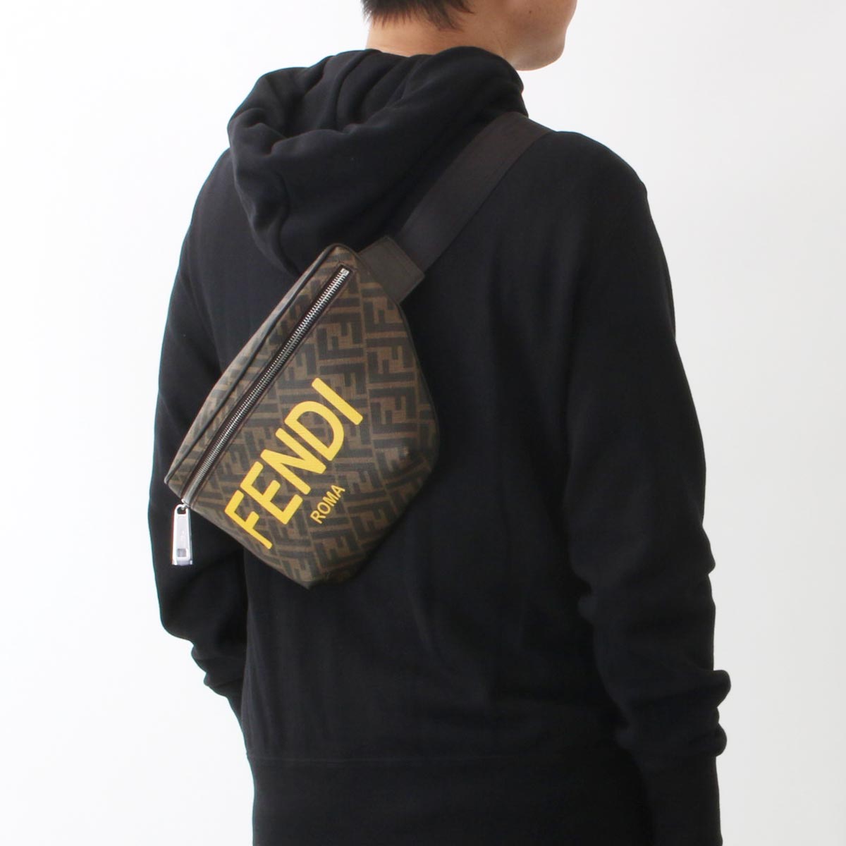 フェンディ ベルトバッグ/ウエストバッグ/ボディバッグ バッグ メンズ