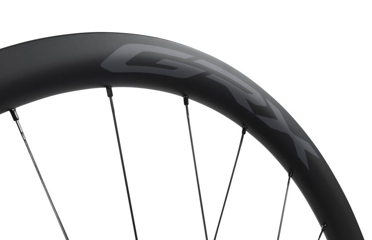値下げ中 良品 送料込み mavic カーボンホイール 8-10sシマノ 値下げ中
