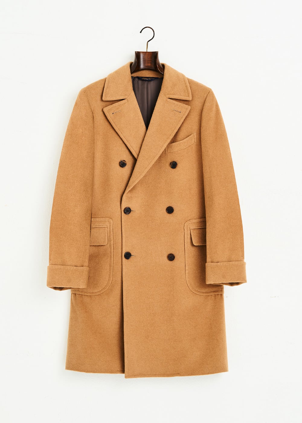 OUTERWEAR COLLECTION 2024 滝藤賢一コートを愉しむ | Brooks Brothers