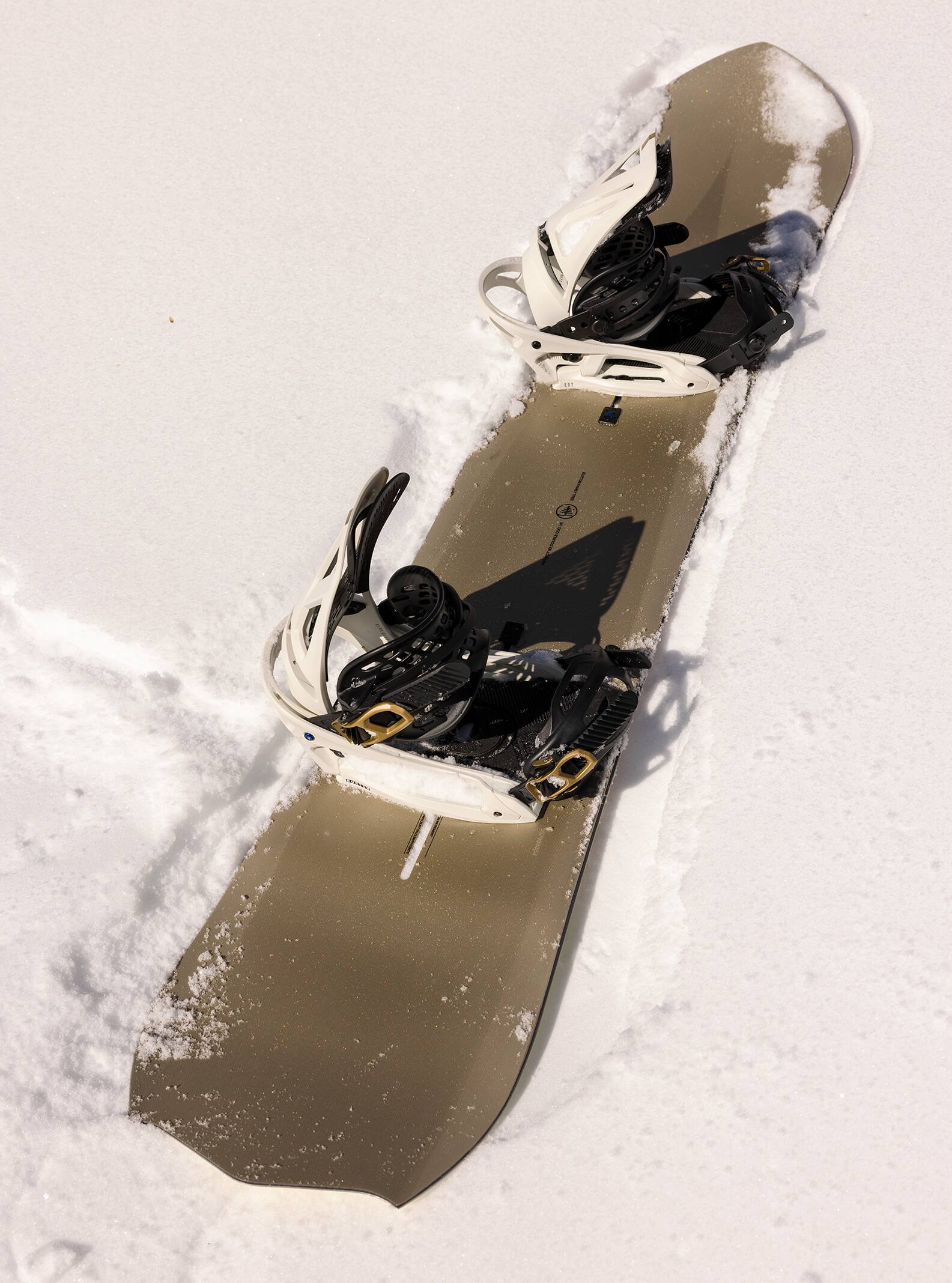 Burton Family Tree 3D Double Dog Camber Snowboard | Burton.com