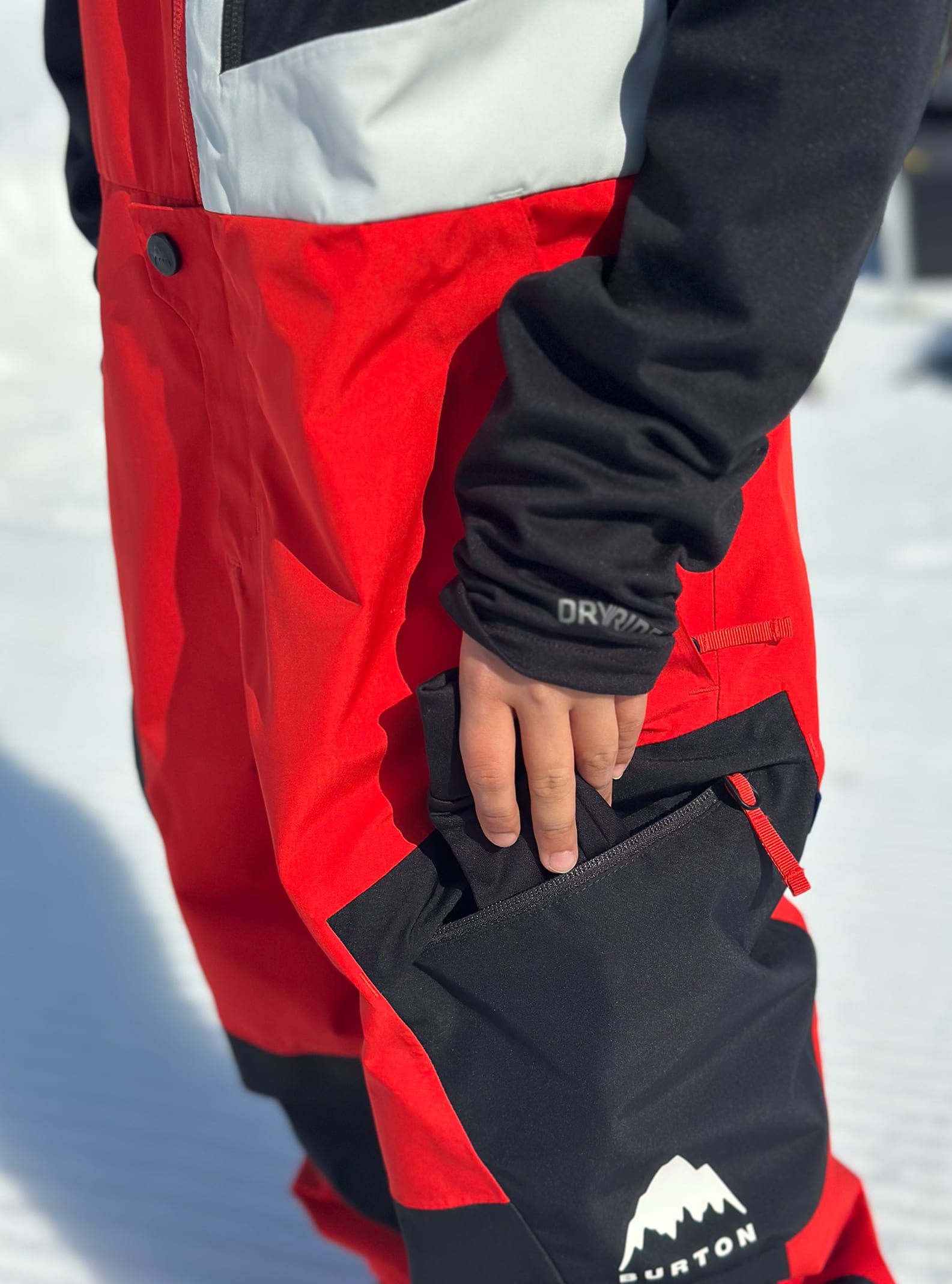 キッズ Burton パウライン GORE-TEX 2L ビブパンツ | Burton.com