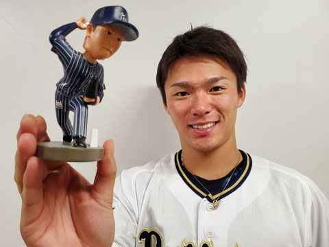 ジョーンズ選手も！Bs選手ボブルヘッド付きチケットを販売