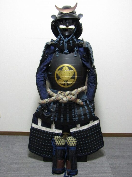 京都市伏見区にて、現代 甲冑や槍などの武具、蒔絵 小鼓など ｜骨董品