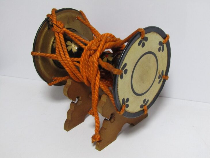 蒔絵 小鼓 時代和楽器 | 骨董品買取・和楽器買取 五宝堂