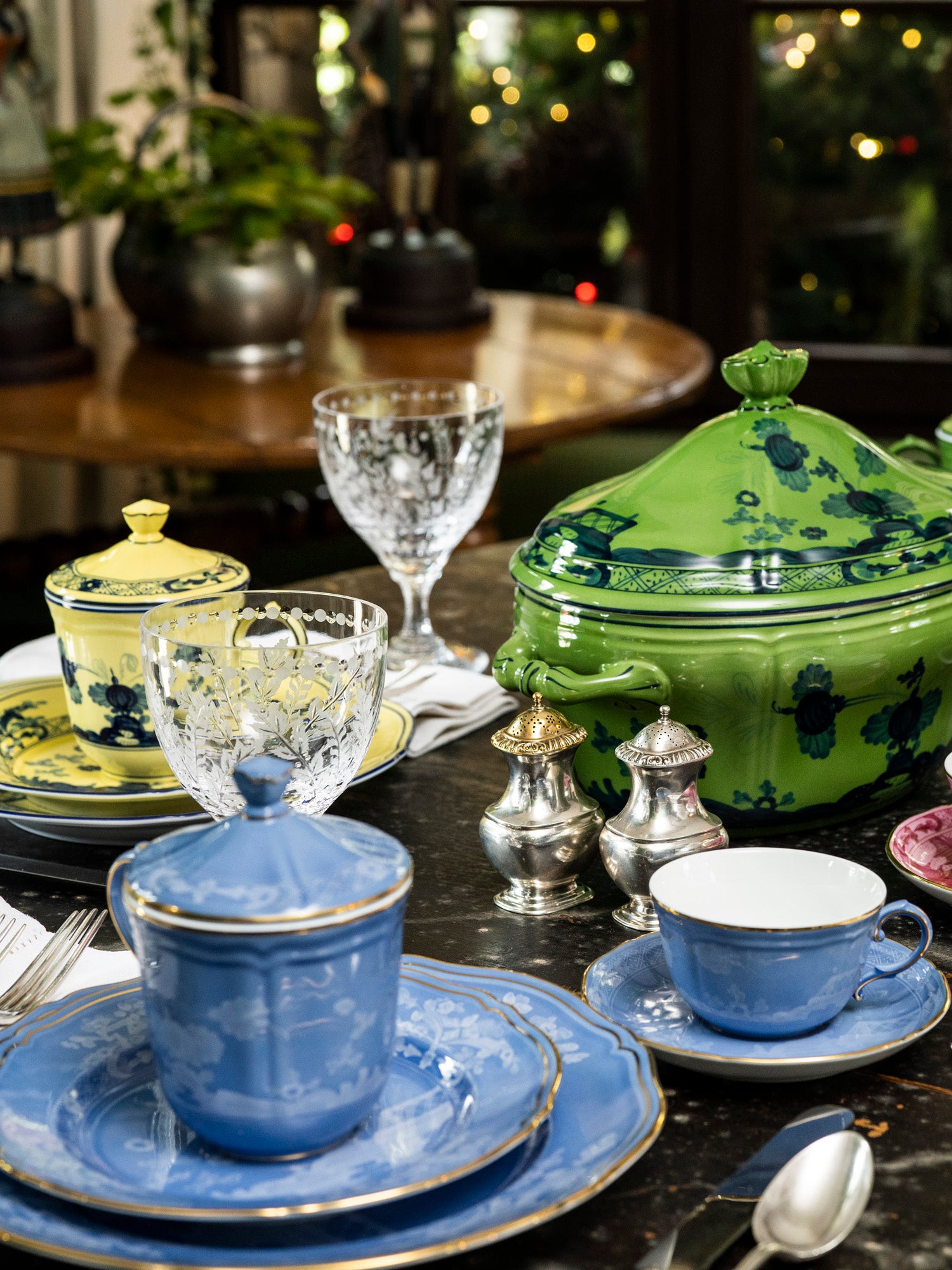 Oriente Italiano Tea Cup And Saucer – Gorsuch