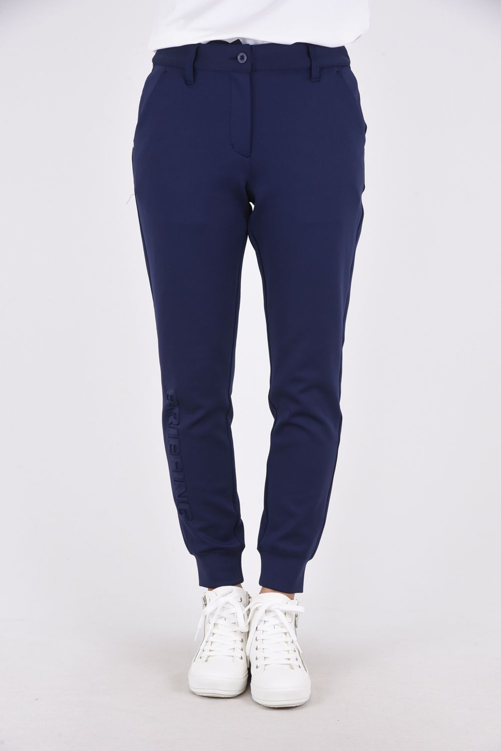 BRIEFING ブリーフィング ネイビーで3Dロゴが付いたジョガーパンツ M