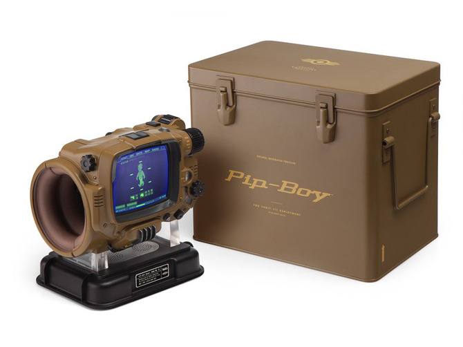 E3 2016】スマホケースじゃない！ 新たな実物大「Pip-Boy」が海外発表