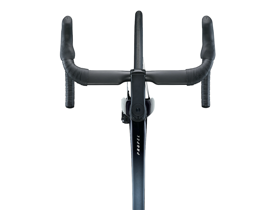 2022 GIANT Bicycles | PROPEL ADVANCED PRO 0 ULTEGRA DI2